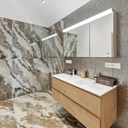 아파트 Luxus Max Mit Poolnutzung